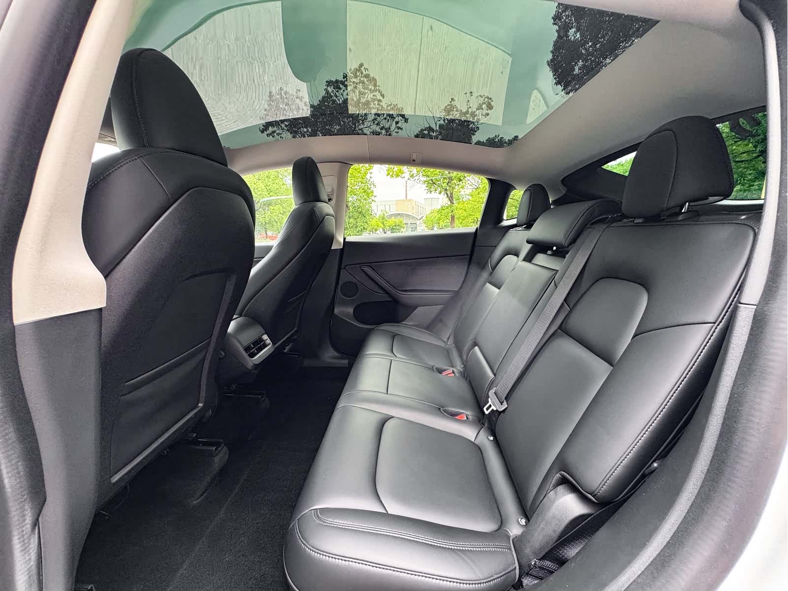 Tesla Model Y, 2023 11