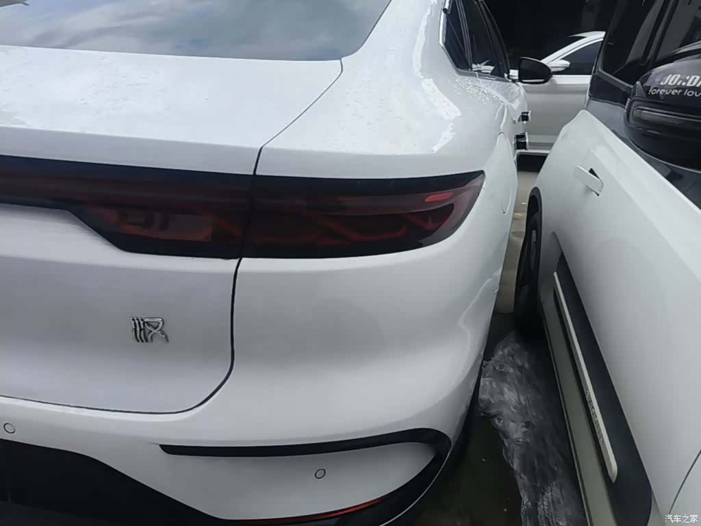 BYD Han, 2022 8