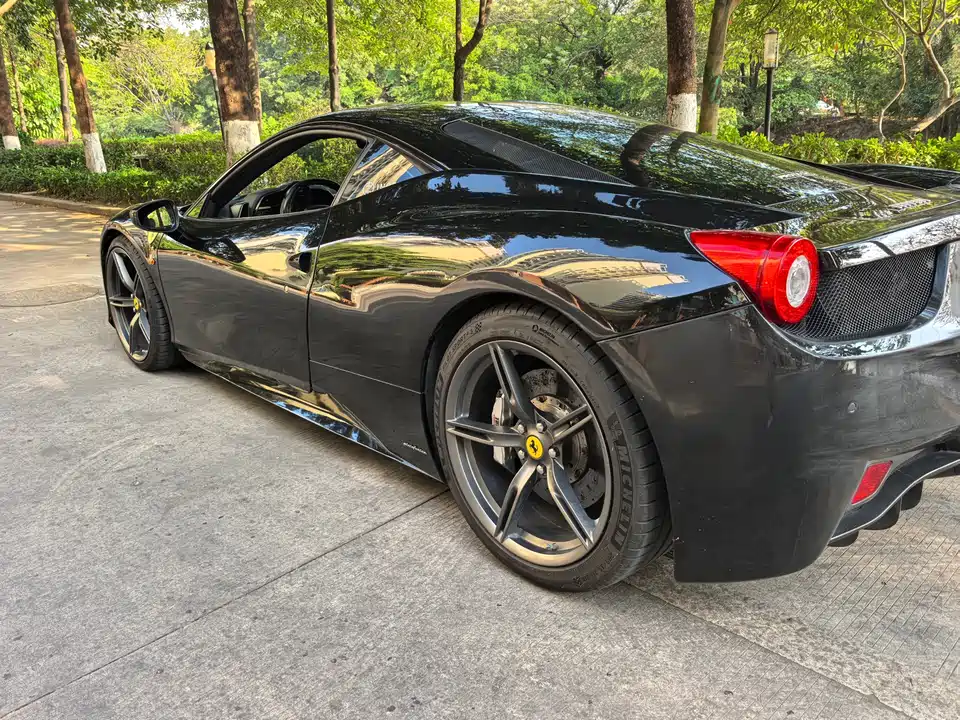 Ferrari 458