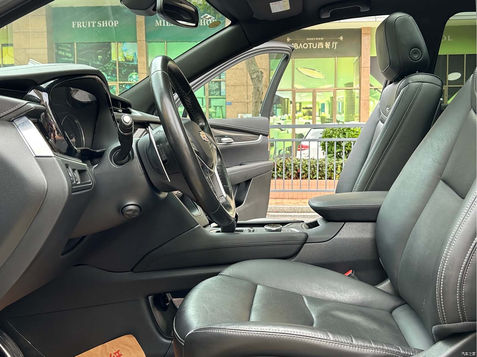 Cadillac XT5, 2023 10