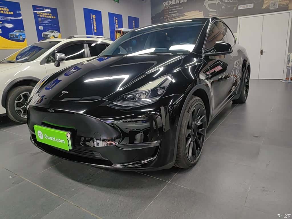 Tesla Model Y, 2021 1