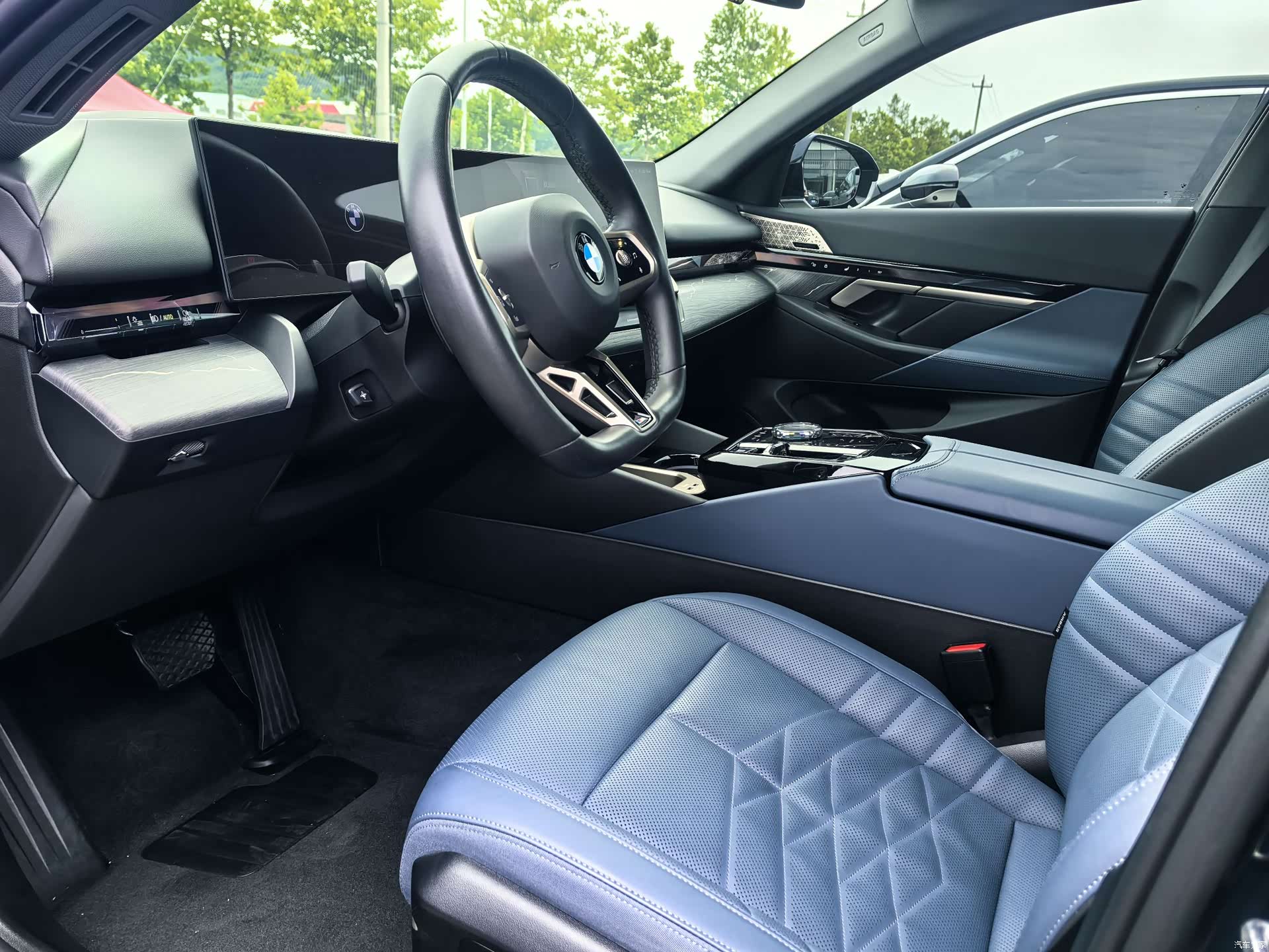 BMW 5 Series, 2024 4