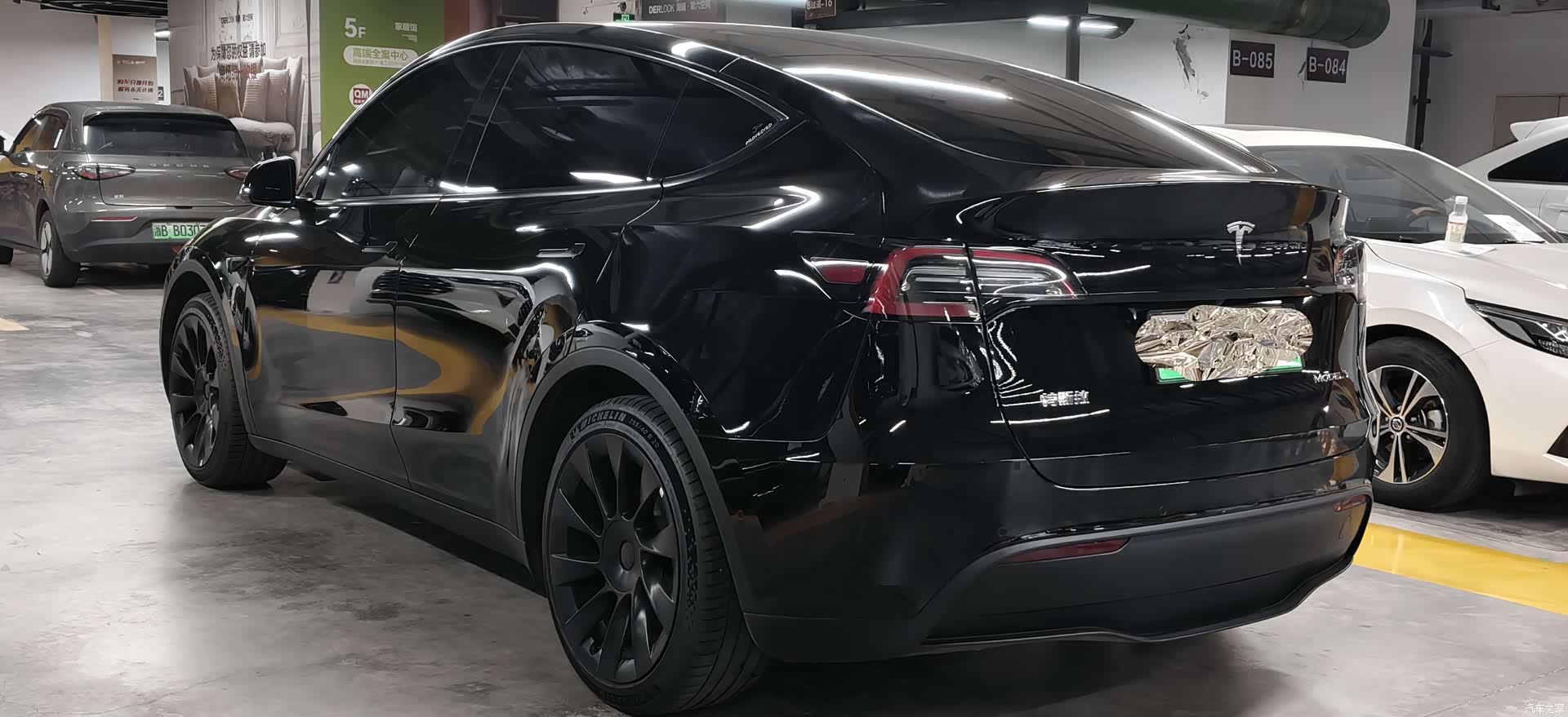 Tesla Model Y, 2024 18