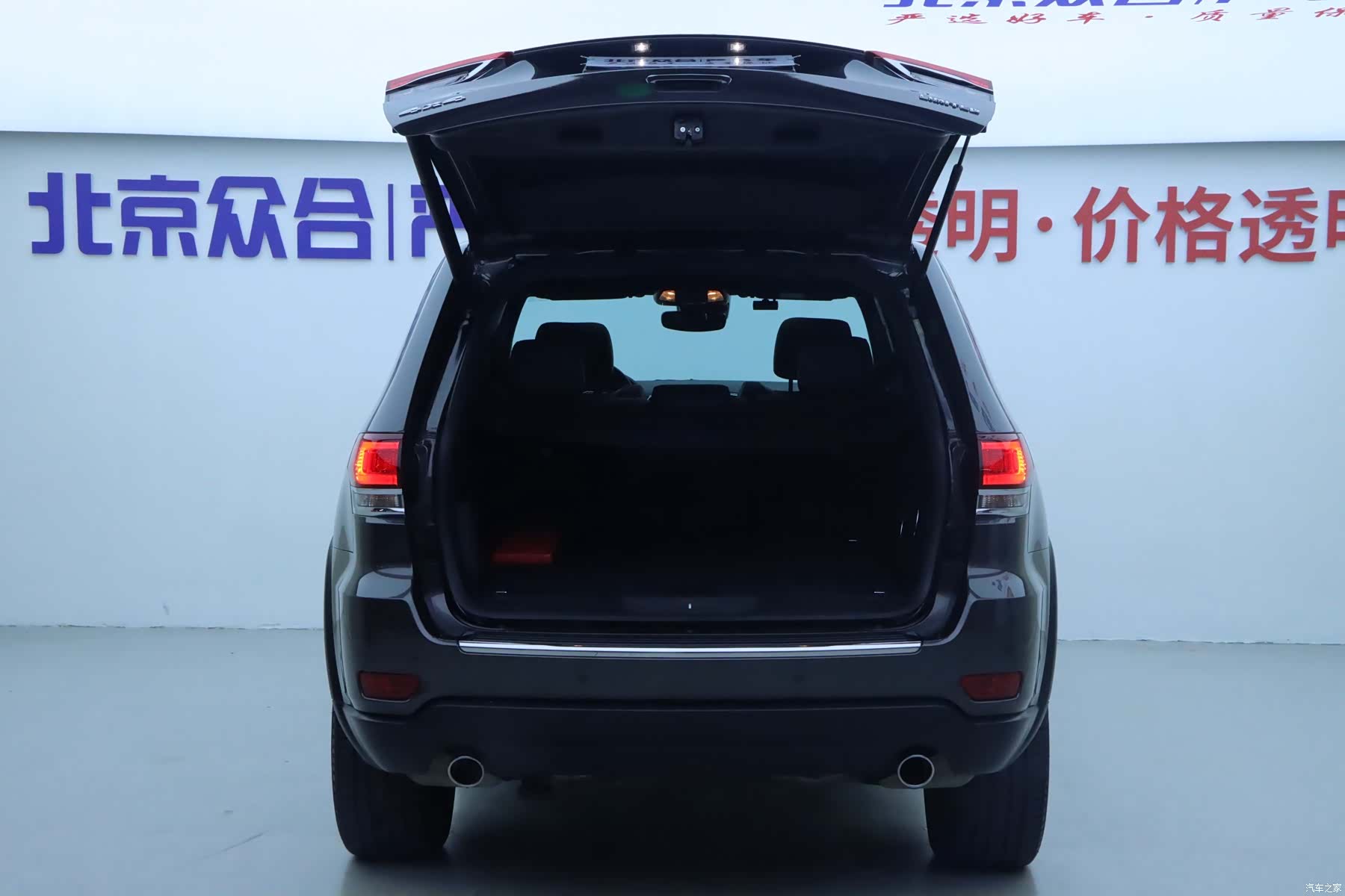 Jeep Grand Cherokee, 2022 23