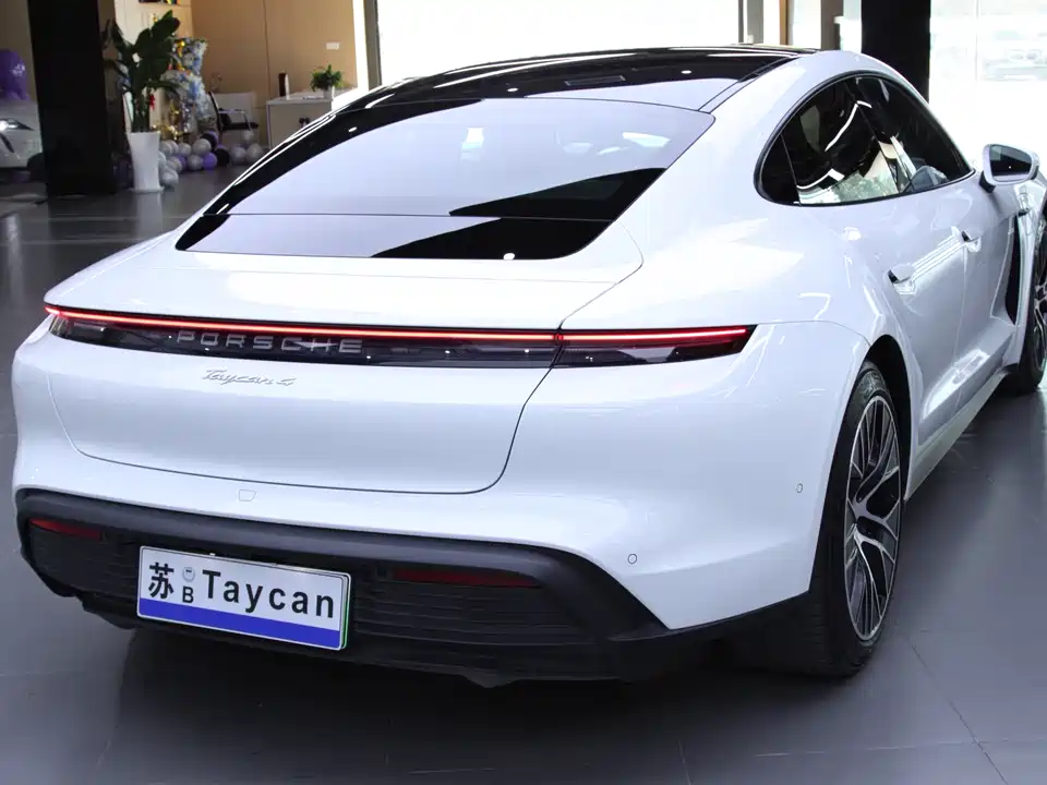 Porsche Taycan