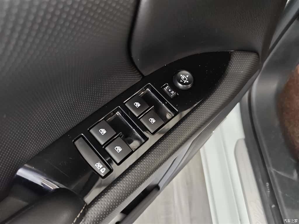 Cadillac XTS, 2017 19