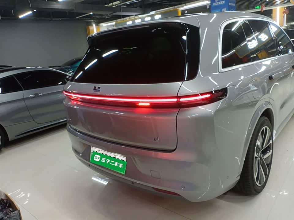 Li Auto Ideal L8
