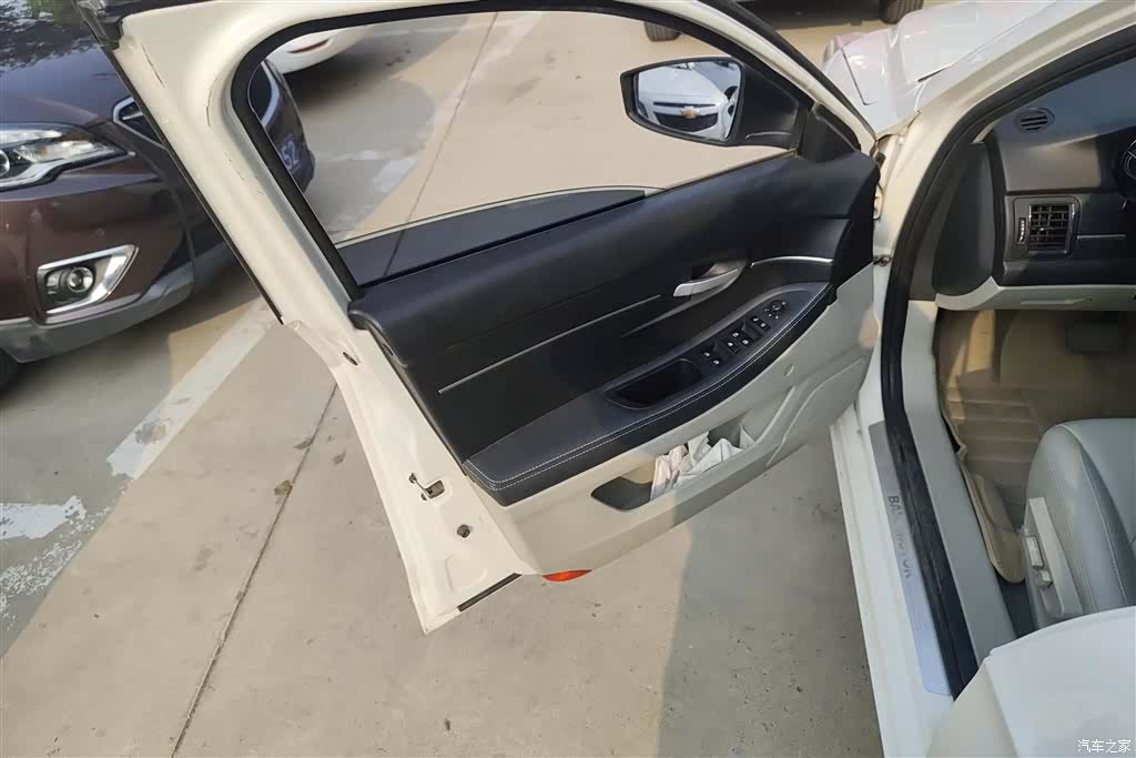 BAIC EU260, 2017 7