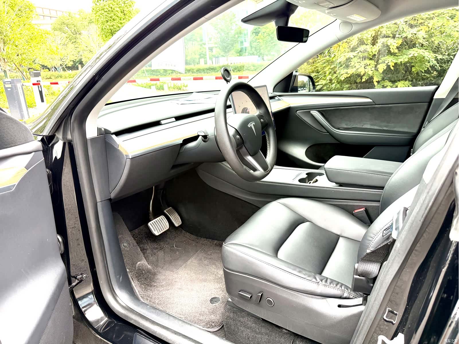 Tesla Model Y, 2023 7