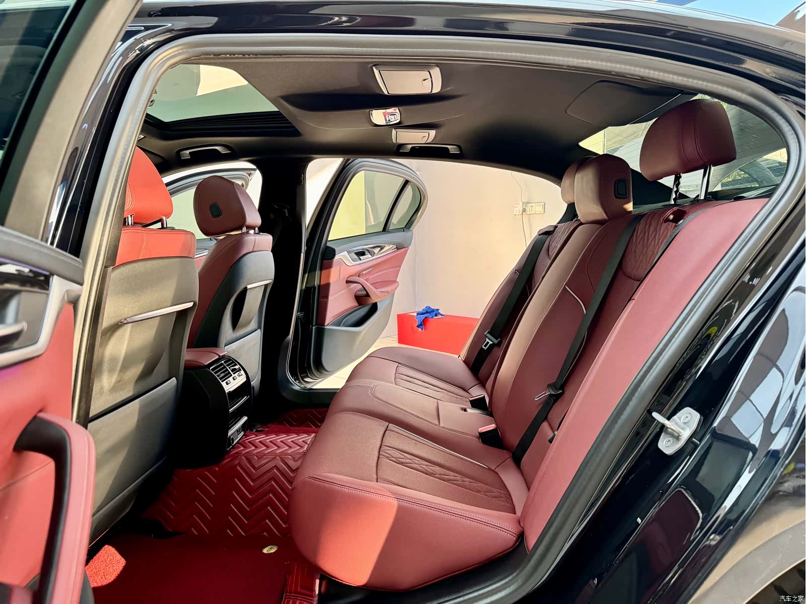 BMW 5 Series, 2022 8