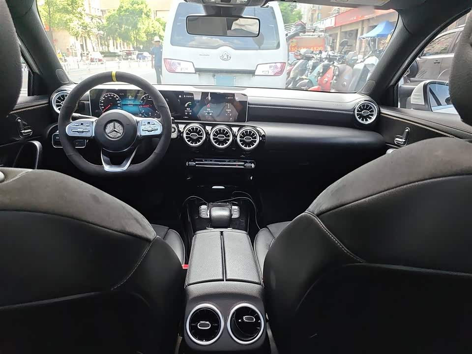 Mercedes-Benz Class A Mercedes-Benz Class A