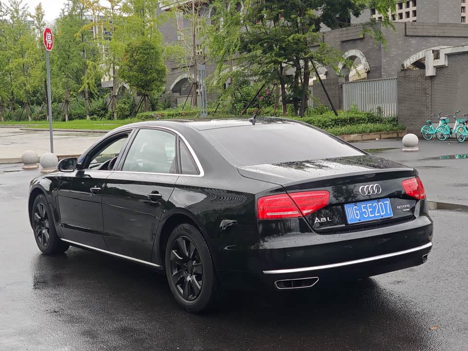 Audi A8