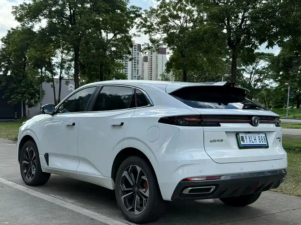 Changan UNI-K Smart iDD