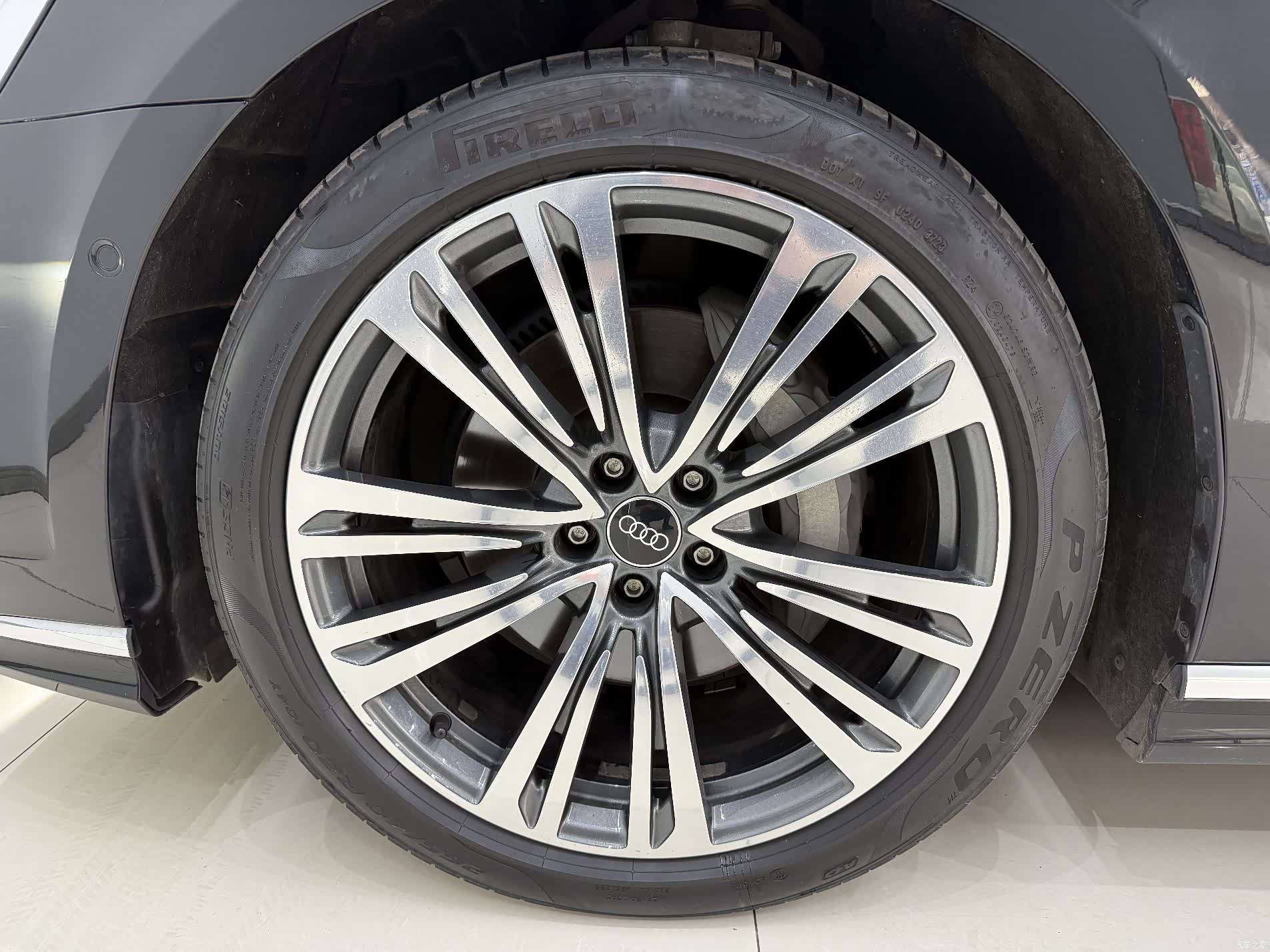 Audi A8L, 2024 17