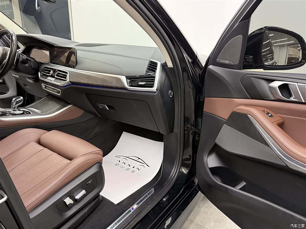 BMW X5, 2022 9