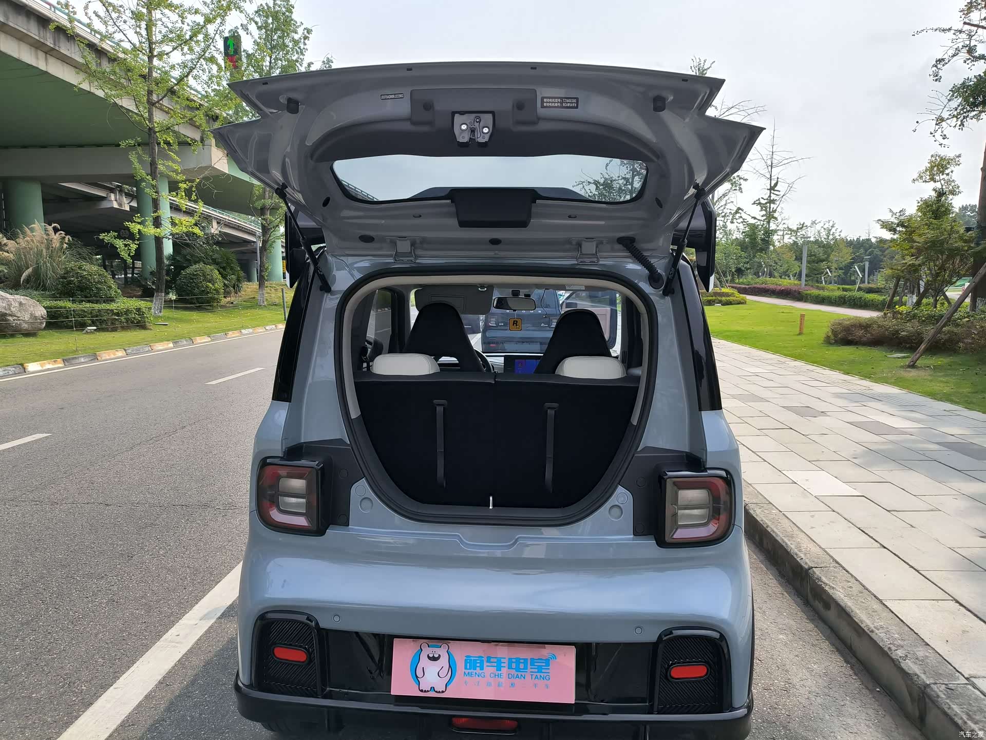 Geely Panda, 2025 18