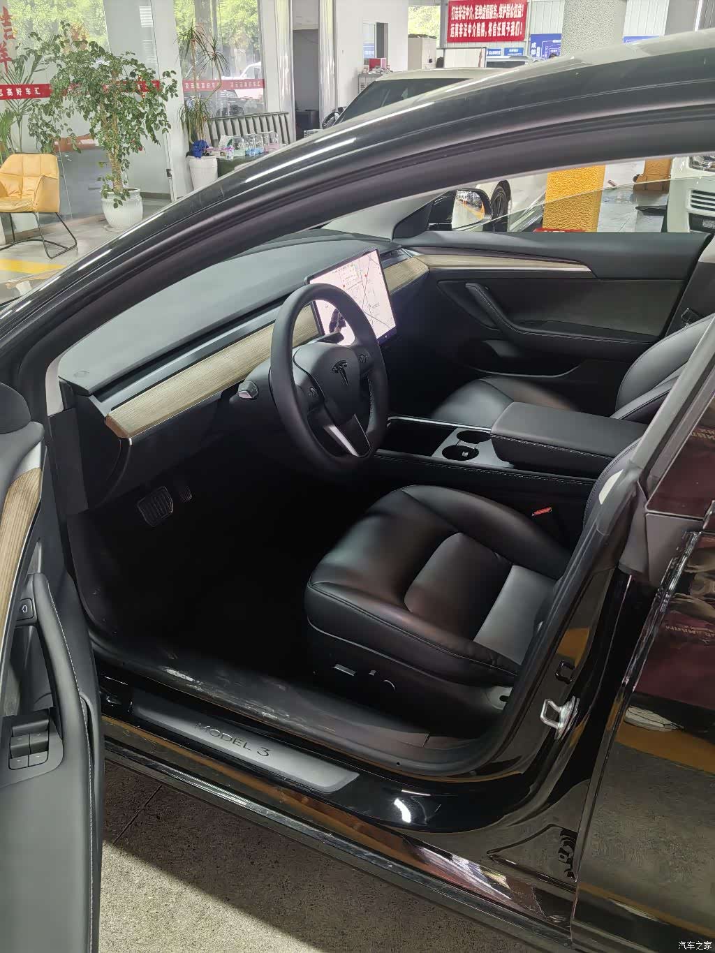 Tesla Model 3, 2021 4