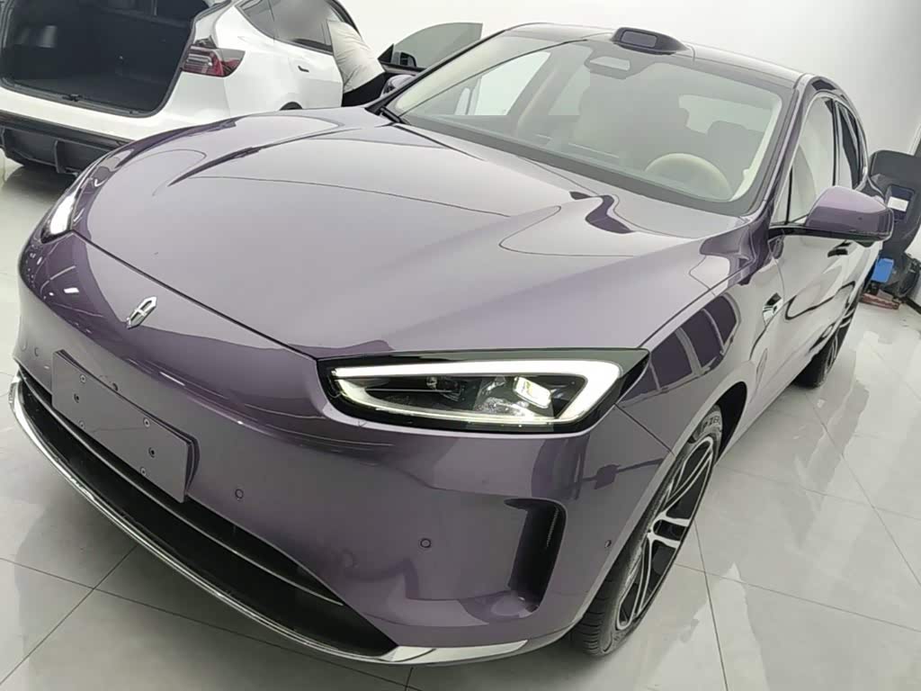 AITO M5