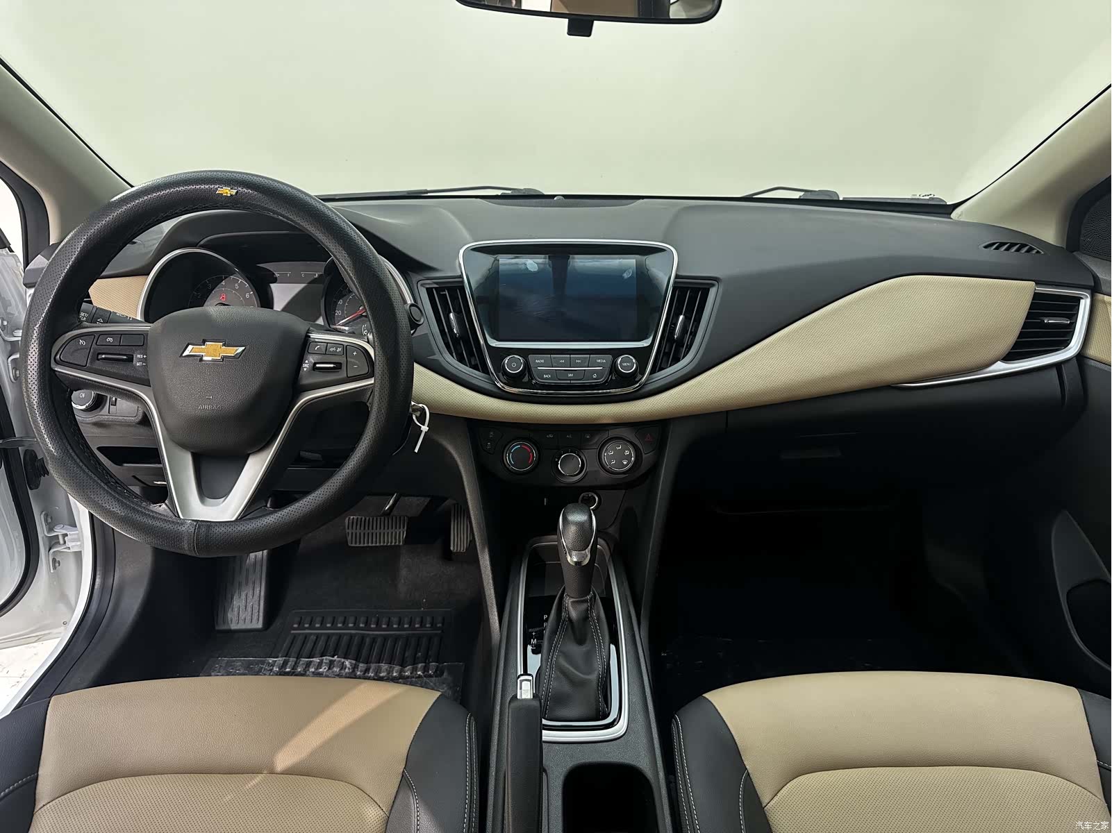 Chevrolet 320, 2022 14
