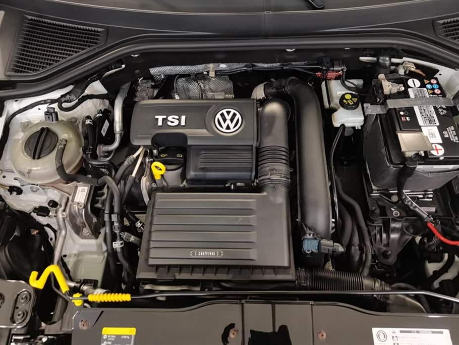 Volkswagen T-ROC exploring Songs