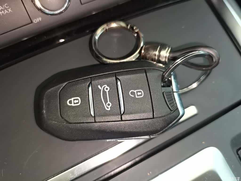 Citroen C6, 2023 9