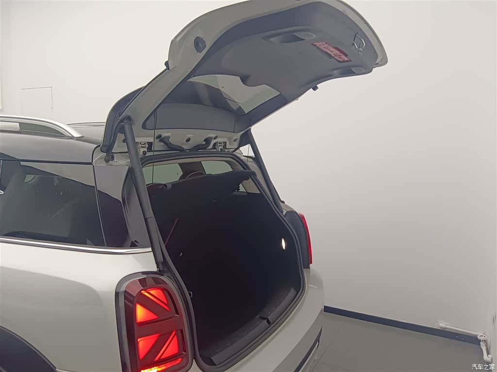 Mini Countryman, 2022 9