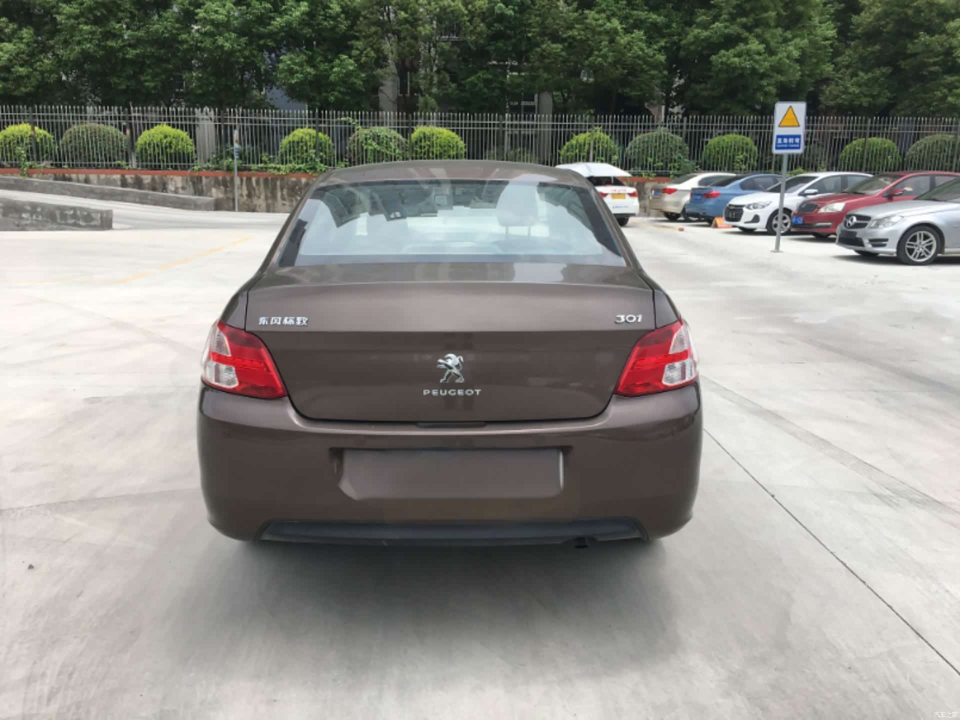 Peugeot 301, 2015 11