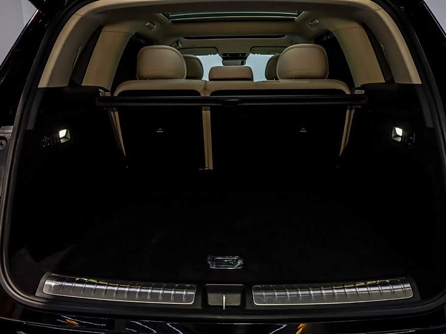 AITO Ask the world M8