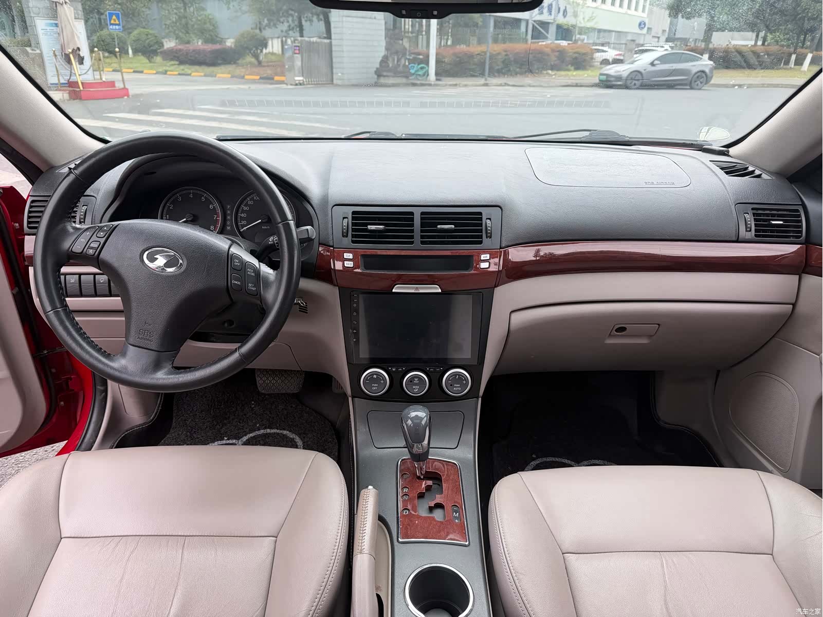 Bestune B70, 2008 13