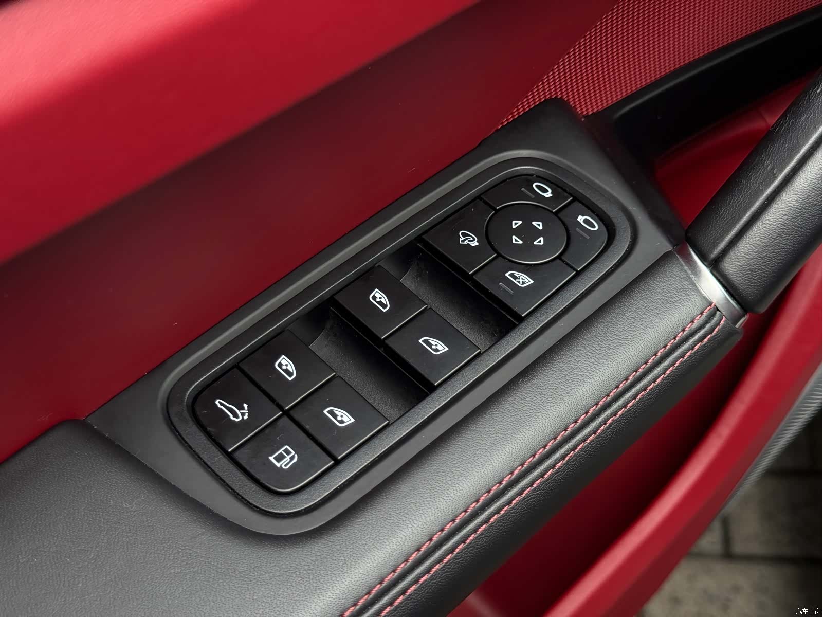 Porsche Cayenne, 2023 18