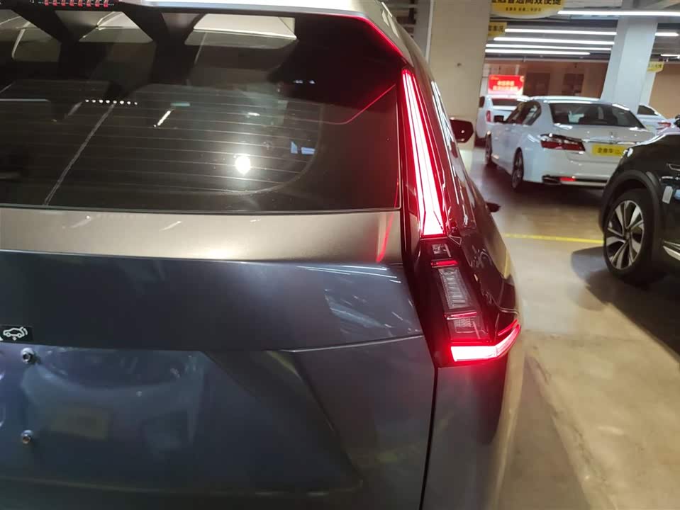 Trumpchi Shadow cool