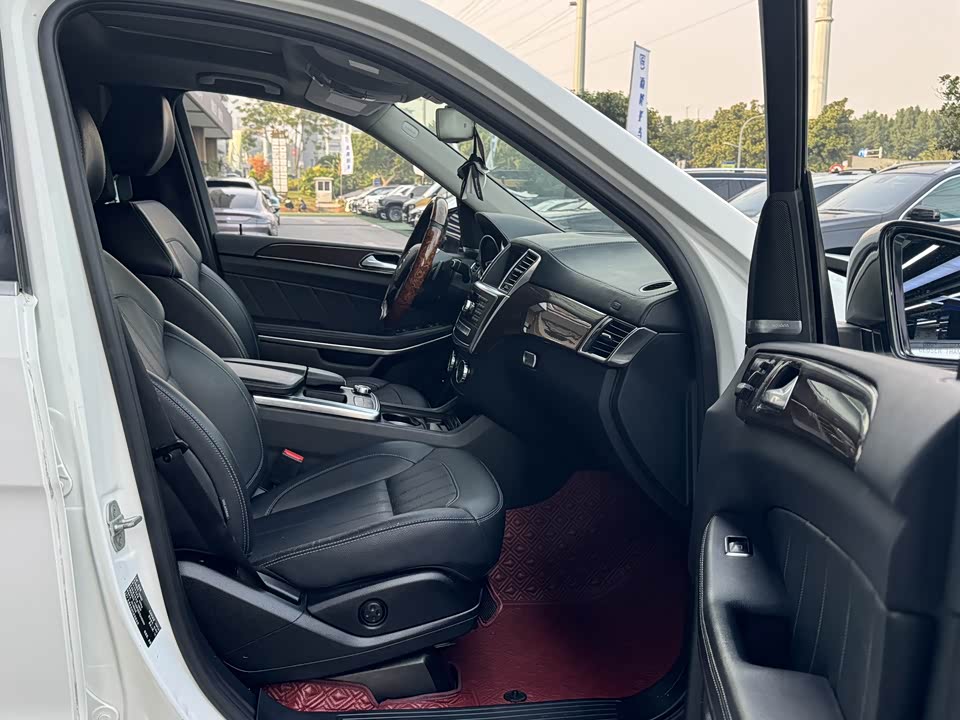 Mercedes-Benz GL grade