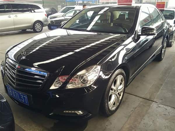 2010款 奔驰e级(进口) e300 优雅型 豪华版