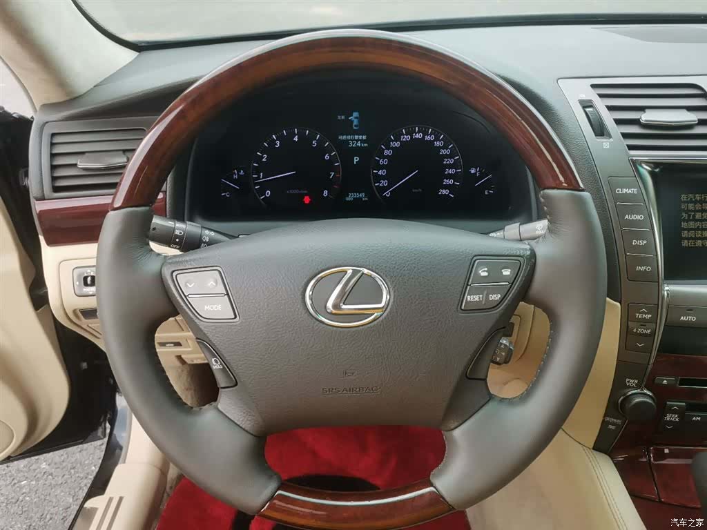 Lexus LS, 2007 9