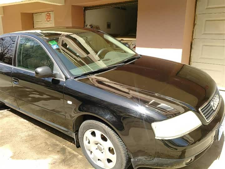 奥迪a6 2000款 2.4l